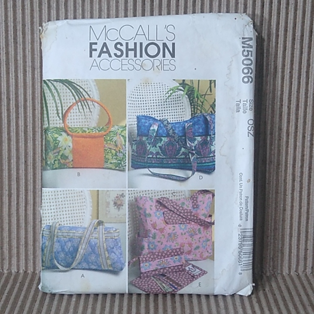 McCall's Fashion Accessories Handbags Totes Gym Bags 5066